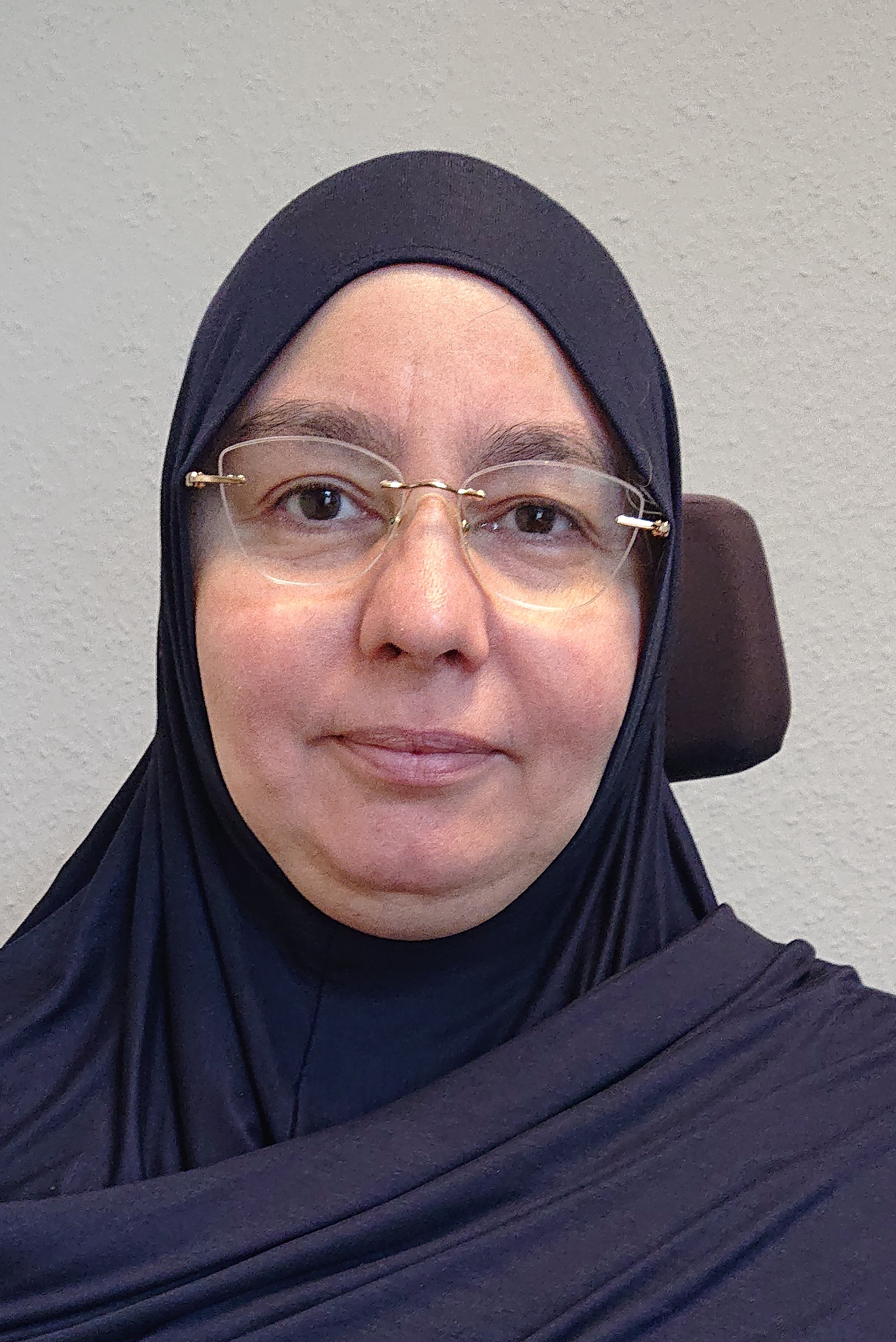 Portraitfoto von Fatma Karaalp